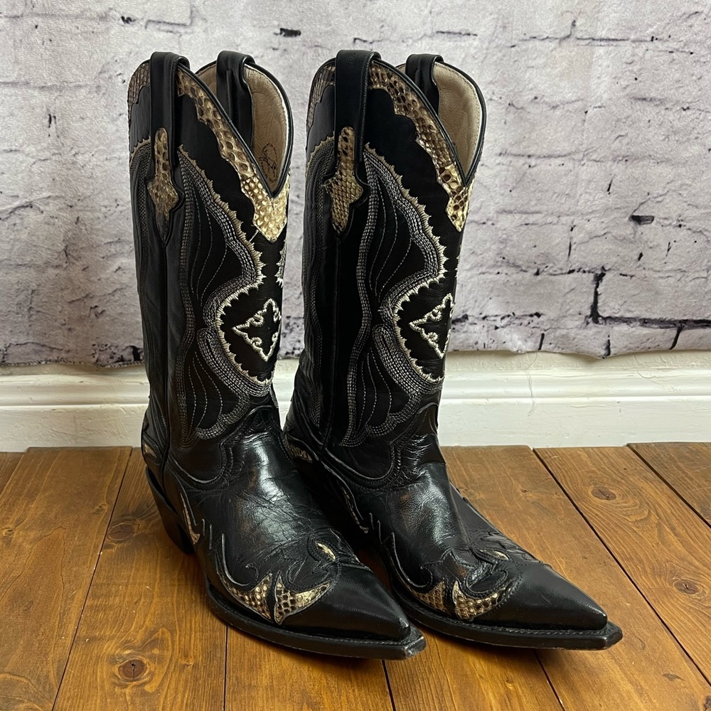 Go West black cowboy boots Girls size 4 goat and python
